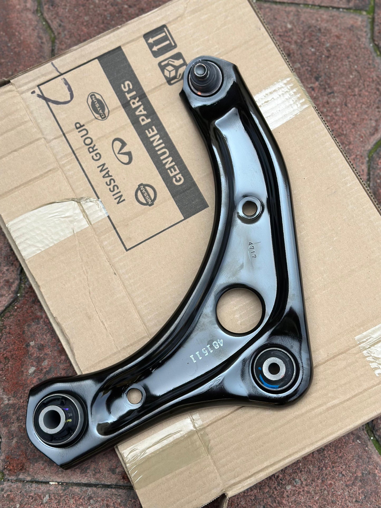 Horquilla izquierda original de Nissan Versa o March