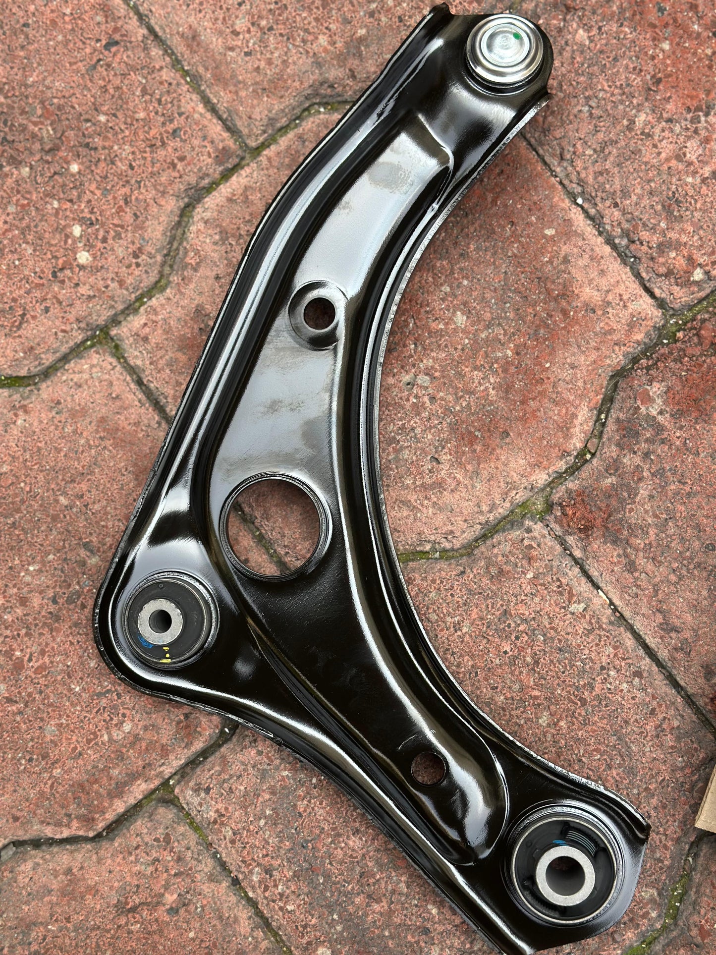 Horquilla izquierda original de Nissan Versa o March