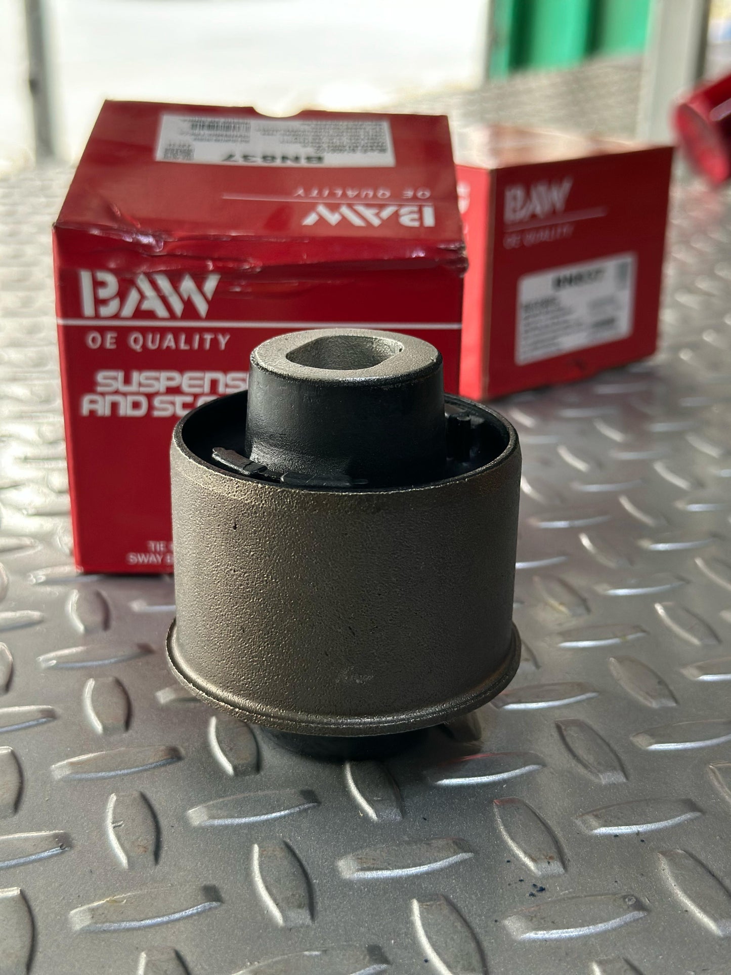 Buje grande de Charger 2013 - 2017