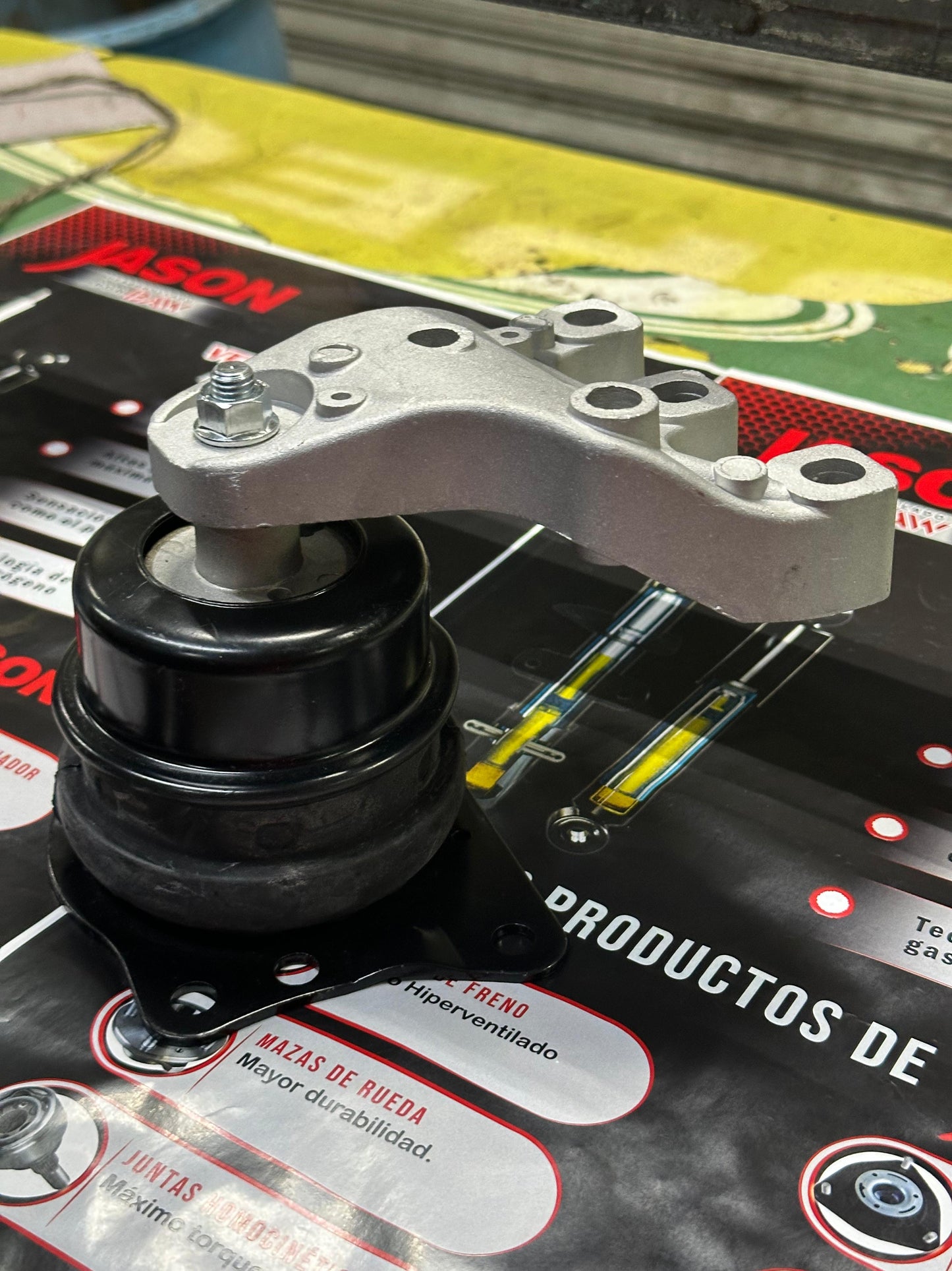 Soporte de motor derecho de Ibiza y Cross Fox